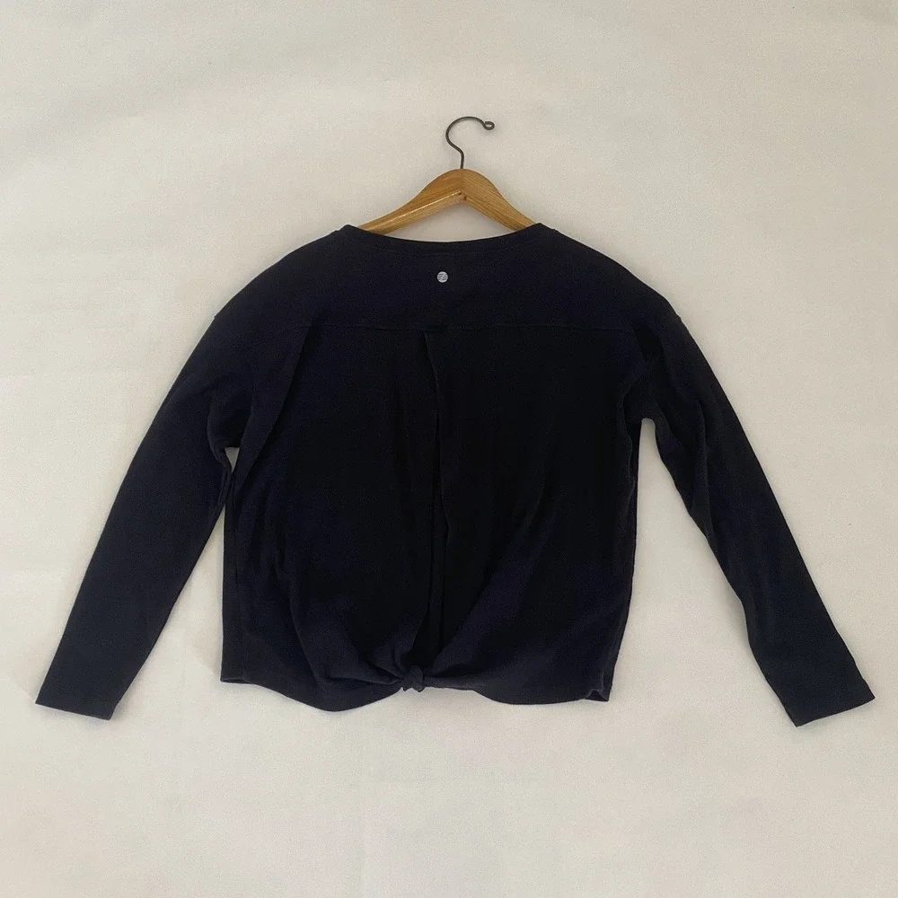 Z by Zella Womens M Long Sleeve Black See Thru Open Back Cut Out Top Soft‎ EUC